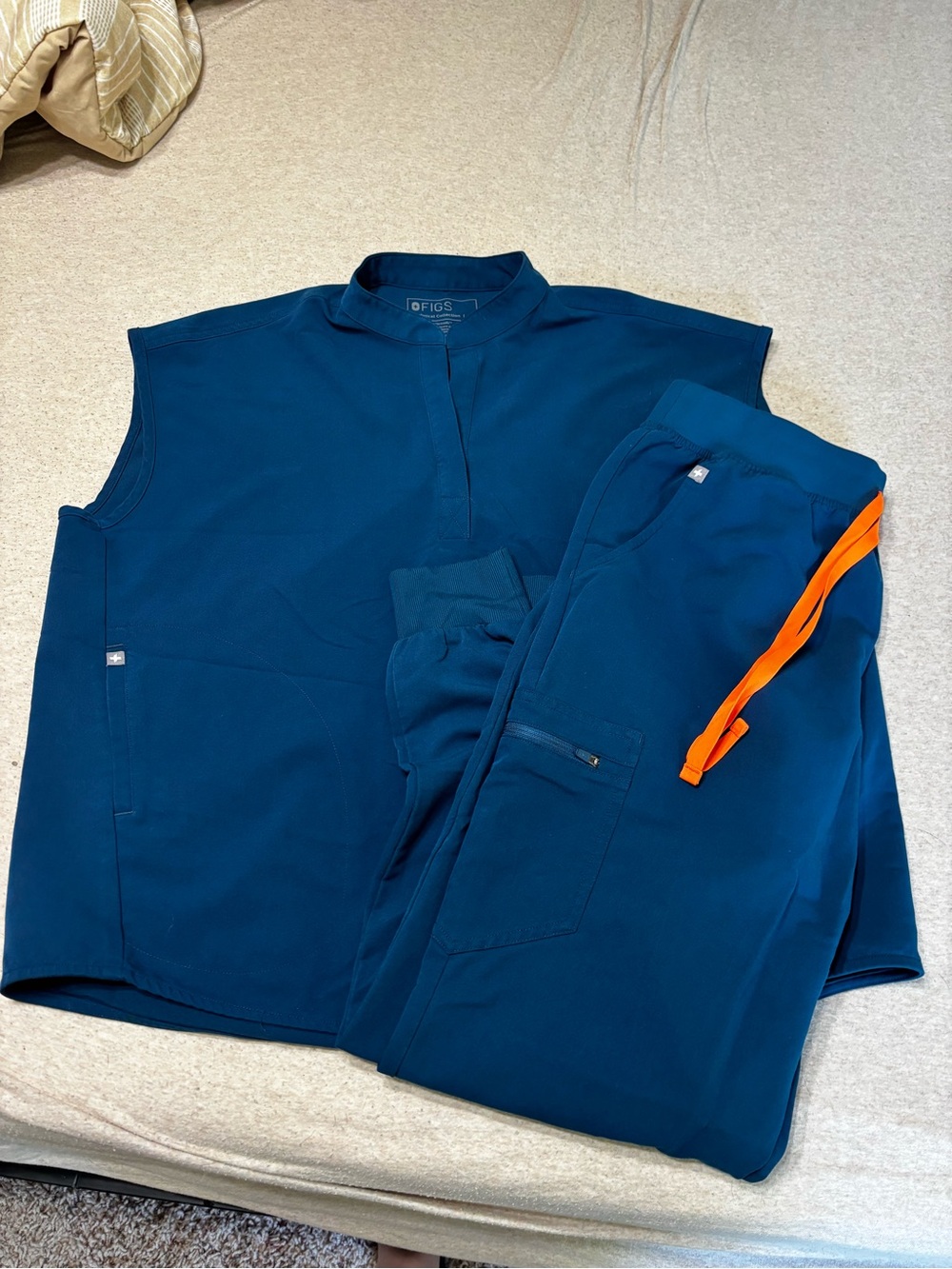 Figs Blue Scrub Set- L Top L Bottom